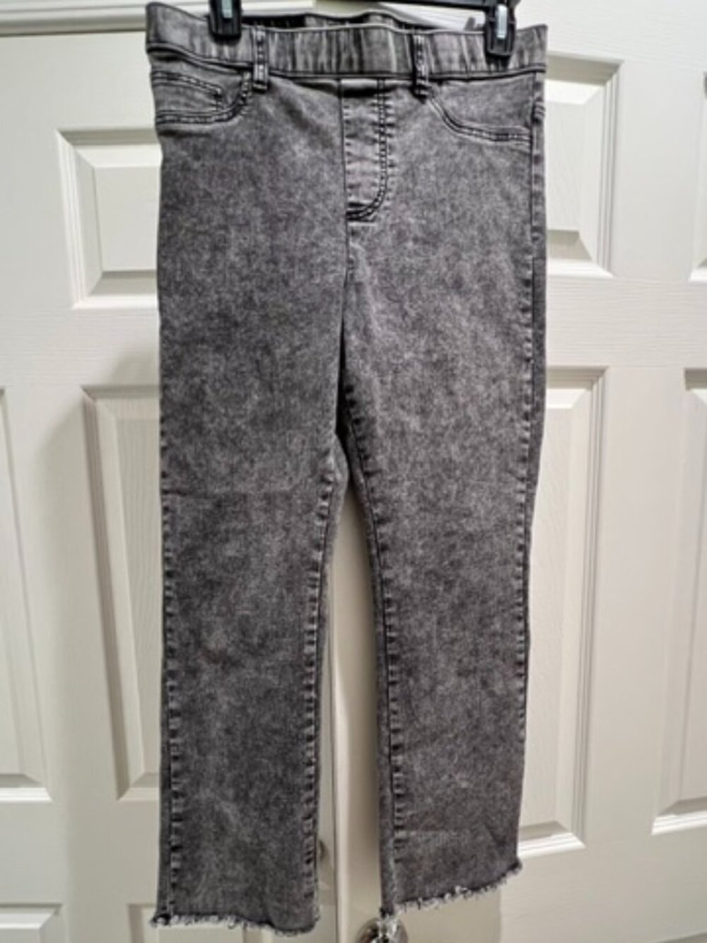 NWOT Anna & Ava Pull On Black Ankle Jeans